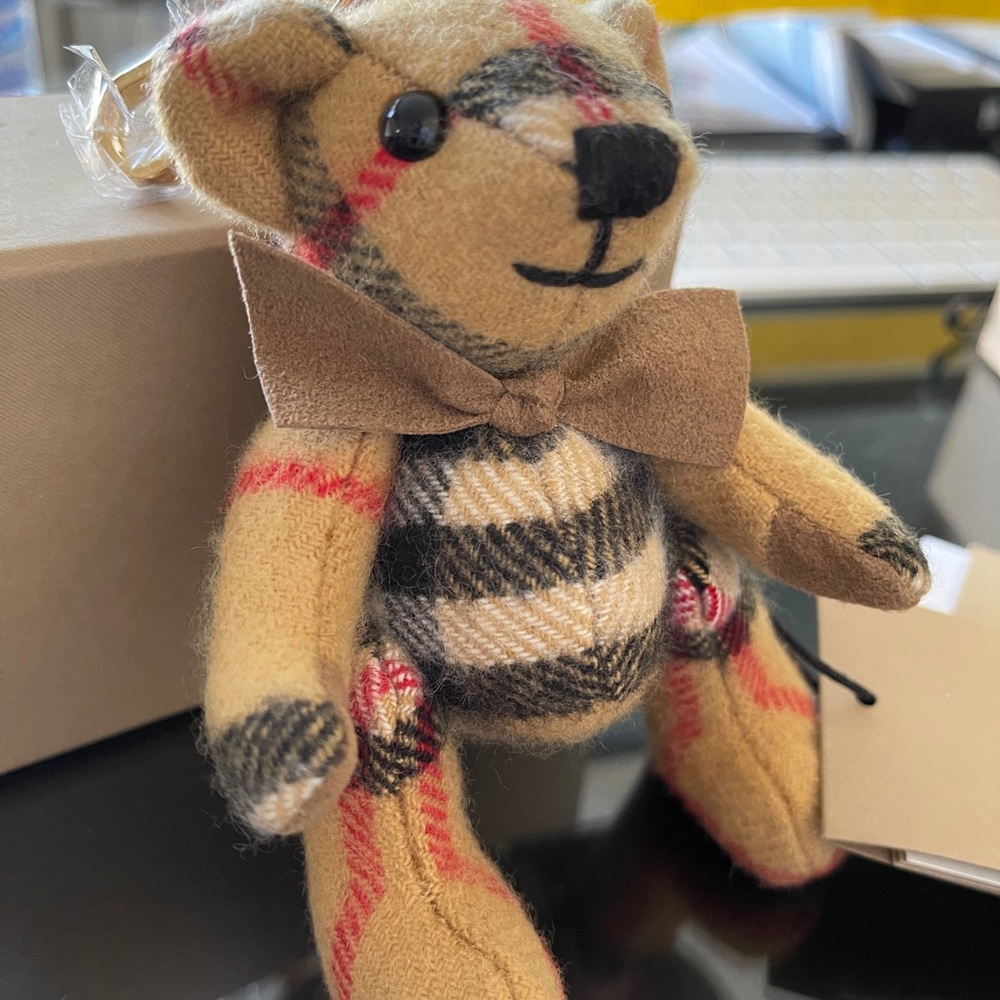 Authentic Burberry Thomas Bear Charm Vintage Check